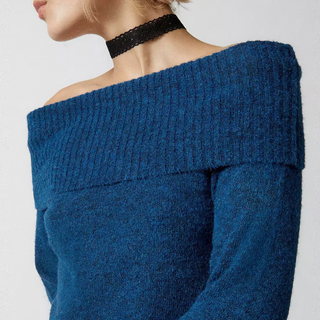 L'AURABELLE ULTRA-SOFT SWEATER